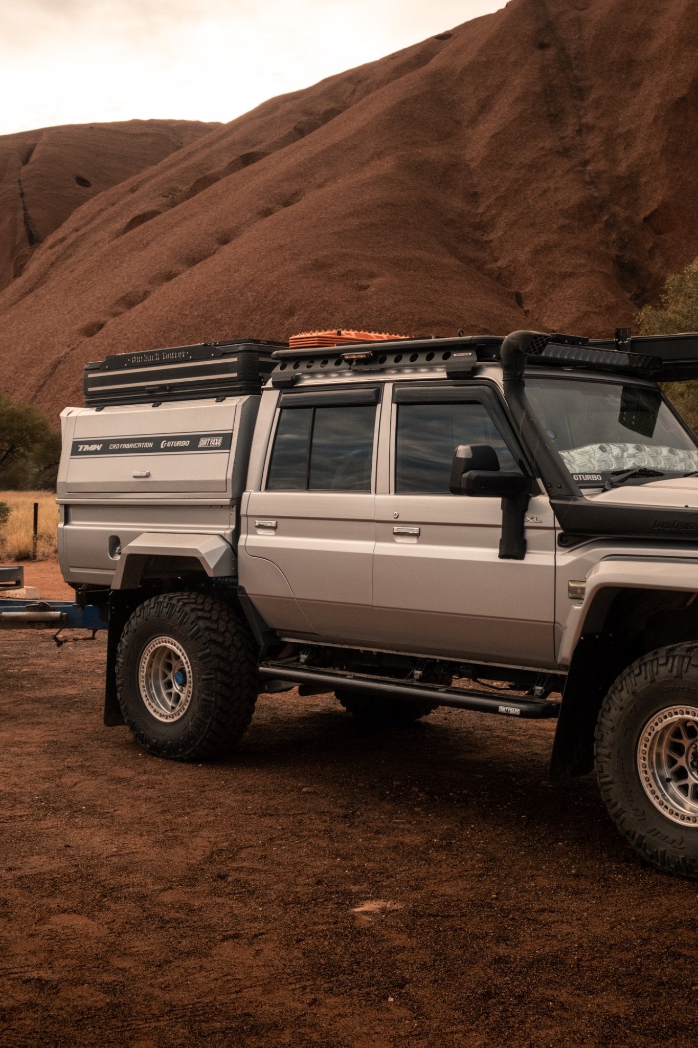 DIRTYBARS LC79 DUAL CAB.