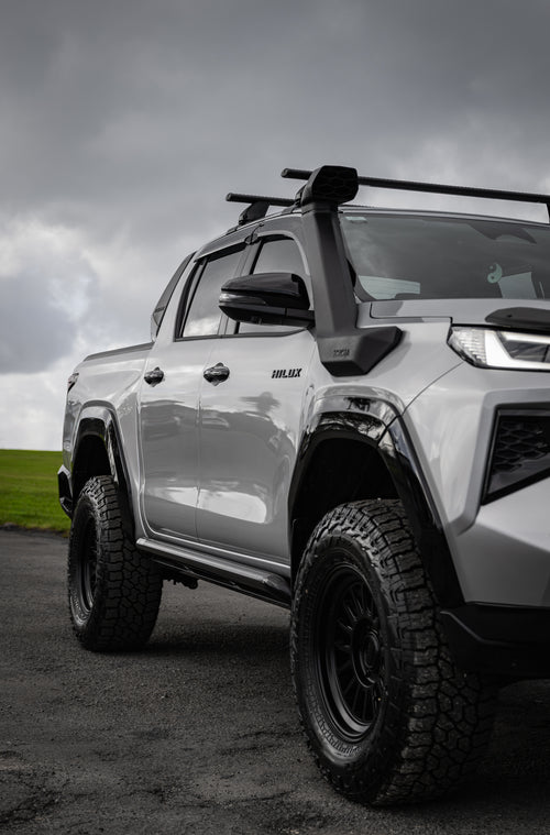*BACKORDER* DIRTYBARS N90 HILUX.