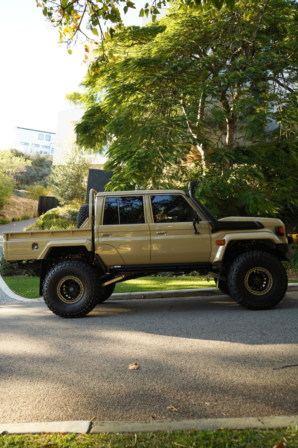 DIRTYBARS LC79 DUAL CAB.