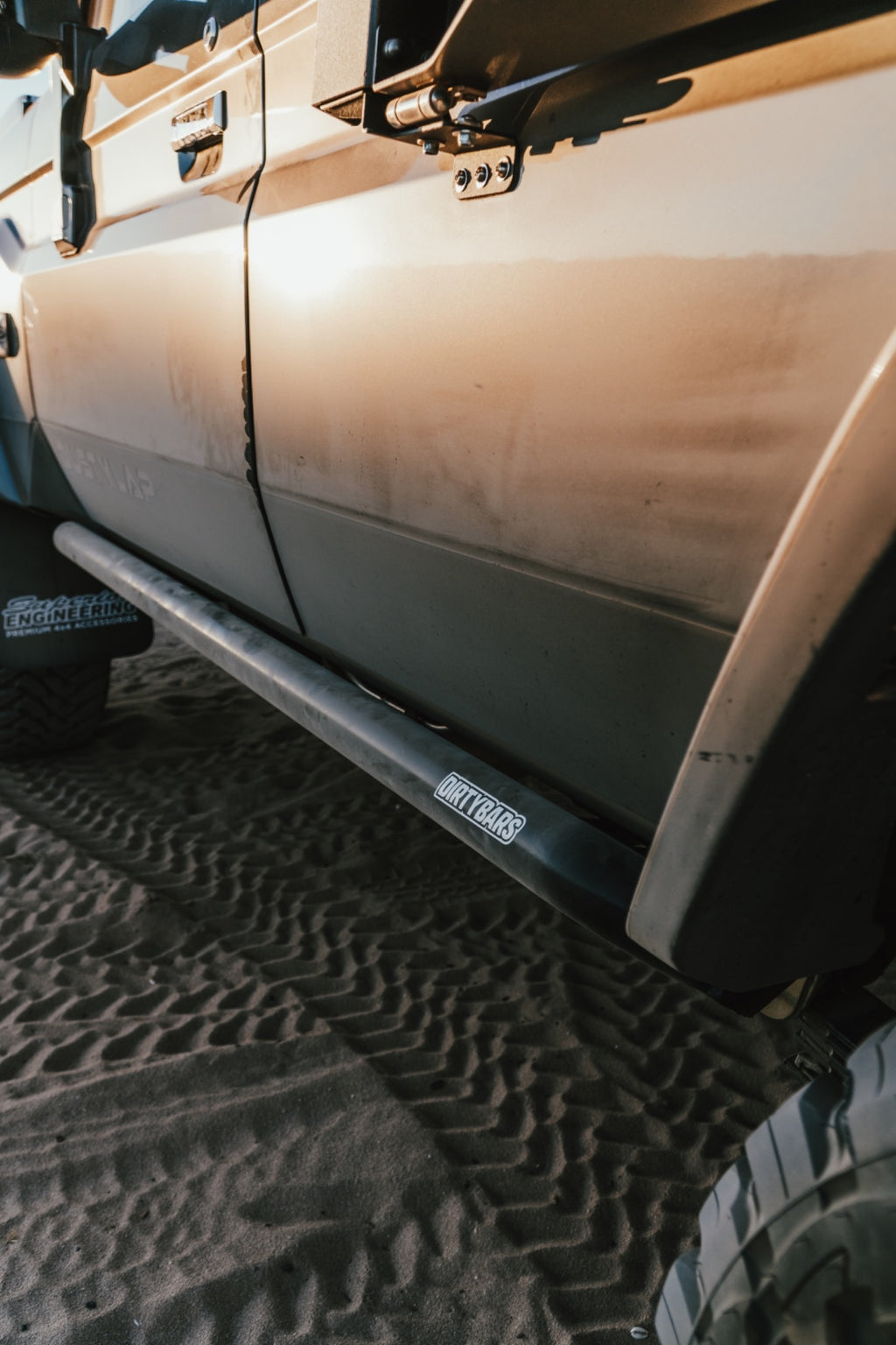 DIRTYBARS LC78 TROOP CARRIER.