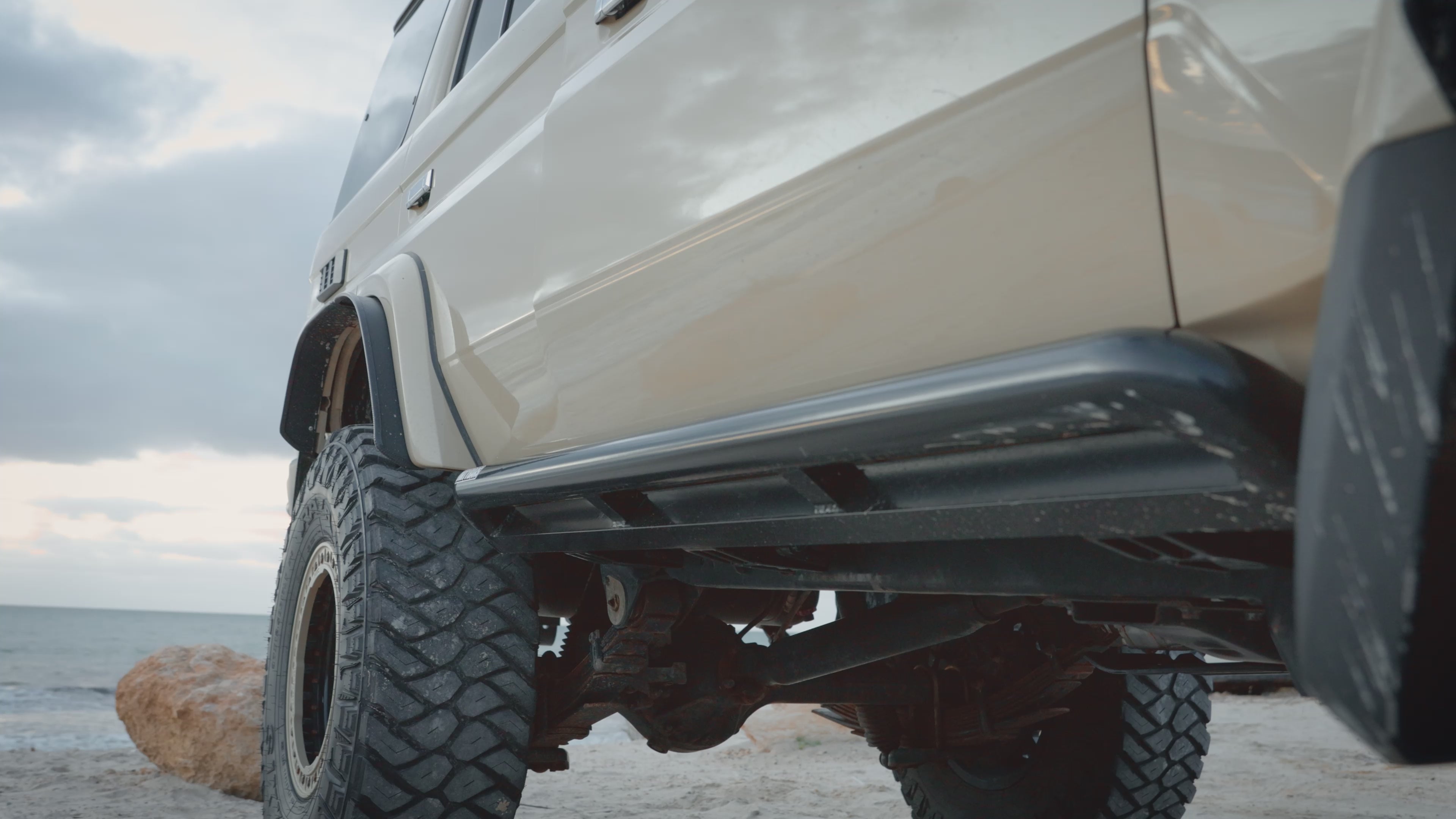 DIRTYBARS LC76.